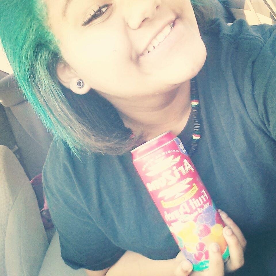 Bands ♡ Metal Head ♡ Recovering From Self Harm ~ I love meeting new people . Sgtc . Hippy  ♡ Arizona Tea & Brownies