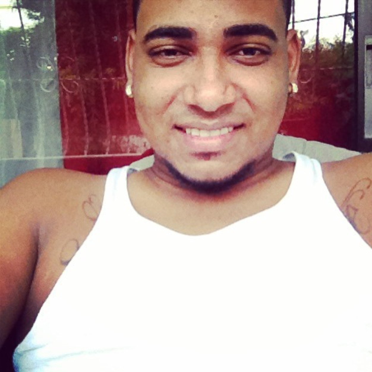 Yiisus07's profile picture. Whatsapp: 8293793858 Pin: 7A3403AE Instagram: jesus.gf