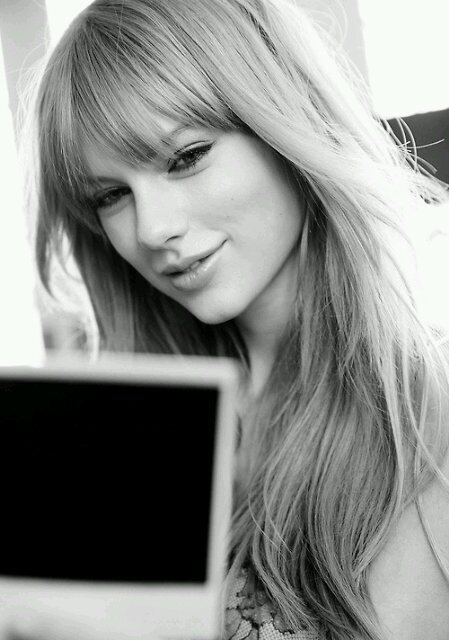 taylor swift everywhereee