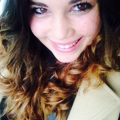 Meu nome è Ketlen cristiana, moro na Italia a 6 anos..
