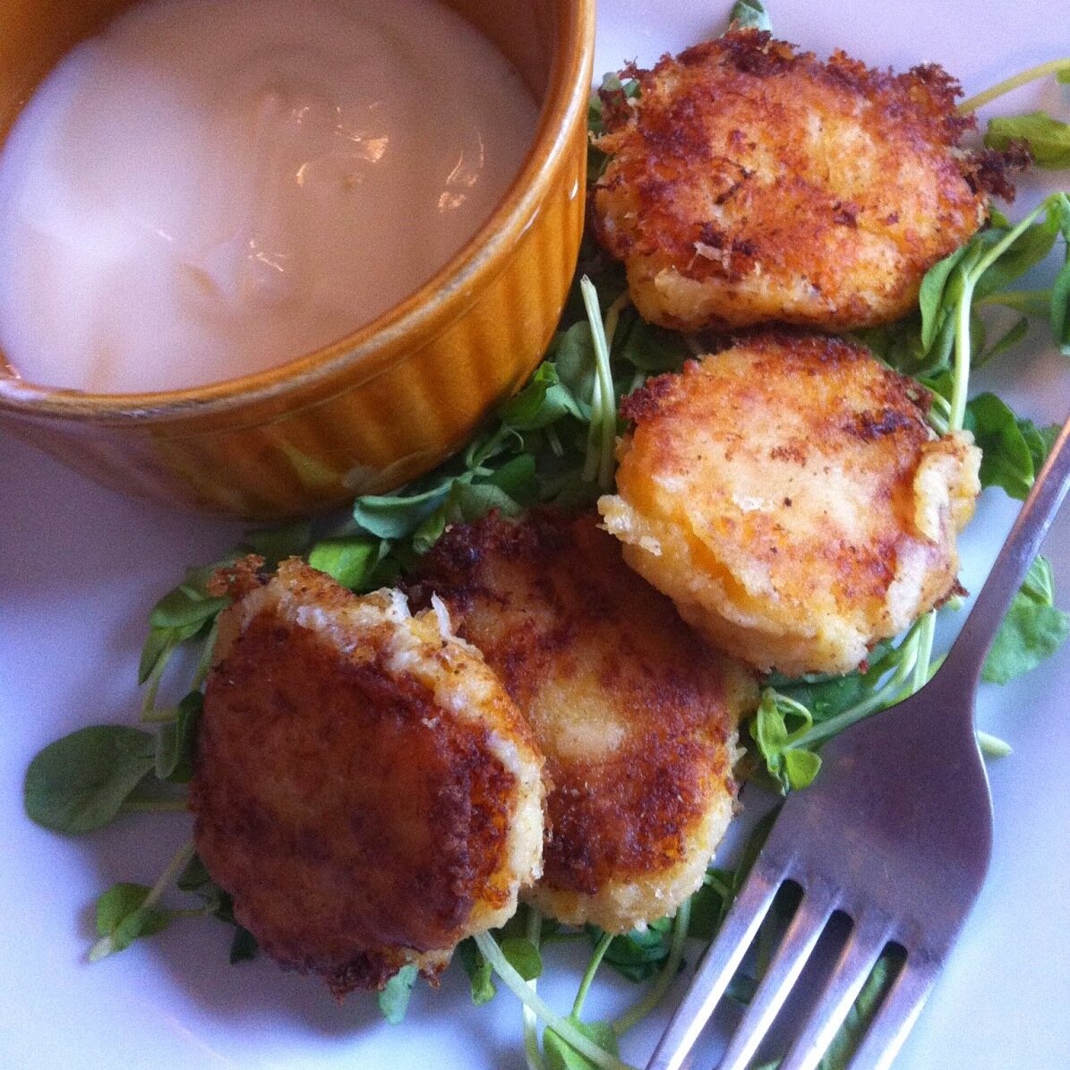 FrugallyWell's profile picture. Living a simple life, trying to be #frugal, home #cooking from scratch, #anti-austerity,