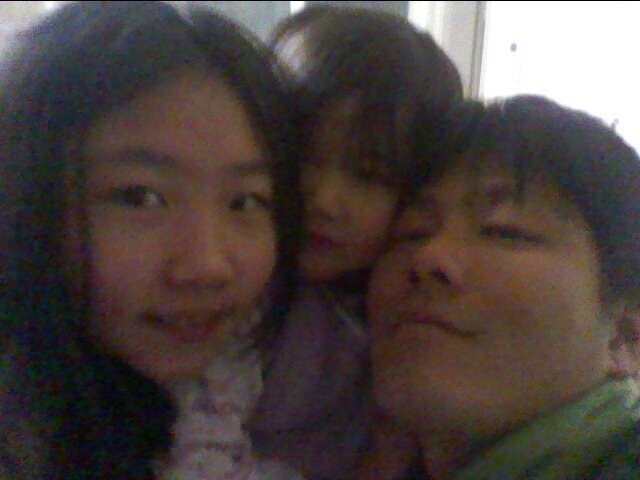 kth1012's profile picture. 