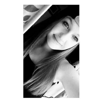 _ilonaxxx_'s profile picture. snapchat: ilonamulder