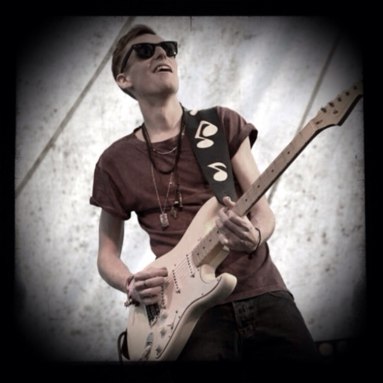 Professional Composer, Session Musician & Performer