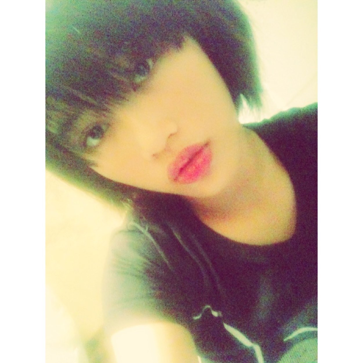 15 | QC | Teen | Living Young & Free | GOD GIRL | I love to smile | I love Jesus | Music is my Life | http://t.co/UiRJ9Hw1jL