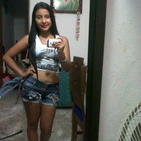 KateTafur28's profile picture. 