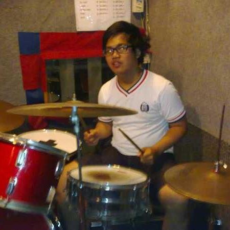 royhanTR's profile picture. | BRIE7EF  SHS 97'13 | SMAN 97 | meiner schule sman siebennuenundzig| UNIVERSITAS GUNADARMA | MANAGEMEN