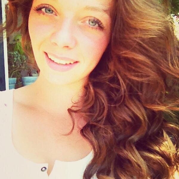 16jaar, Renswoude , CSV examenjaar, 
LOVE my family and friends!!