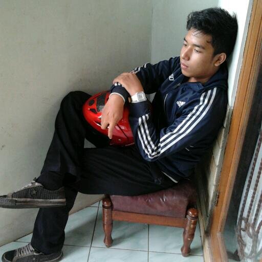 dedim28hr's profile picture. Allah SWT. Hana Rifia❤ *Gitaris*Violinist*Piano's Learning* Part of Perguruan Pencak Silat KPS Nusantara.