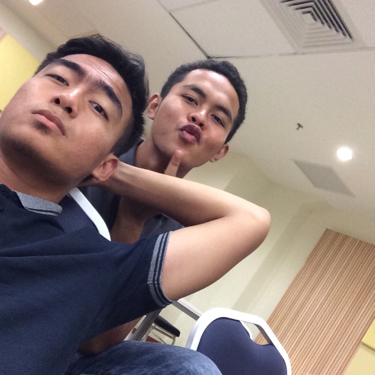 SarosEzy's profile picture. Follow new twitter @rosros94 . Fcked