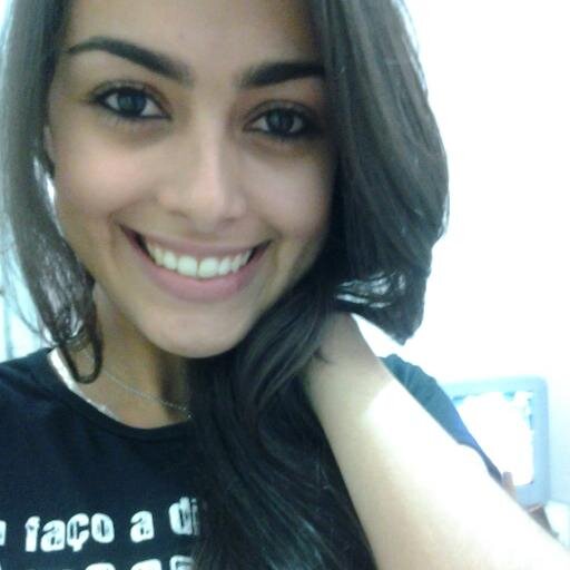 A morena bonita ; P, Corinthiana, graças a Deus, obrigada, filha da Dona Rosa e do Sr. Carlos e irmã do Julio César!