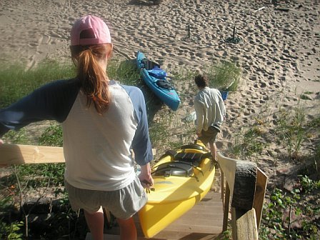 hhreimerz's profile picture. middle school English teacher, writer and reader in the digital world, trying to do the best I can with the time allotted, mom, learner