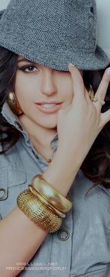 Noof199418's profile picture. ‏♥ُهمٌكِ كِبّيَرَ يَ قًلُبّيَ بّسِ مٌنَ يَسِمٌْعكِ!!♥