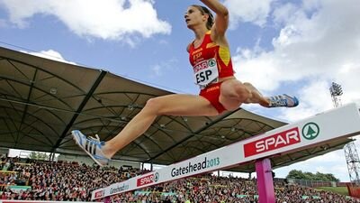 Madre, Entrenadora y Secretaria General de la Federación Internacional de Pádel. Atleta olimpica en Rio y Londres, Bronce en 3000m obst. en Cto.Europa