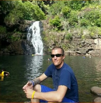 Army vet, born and raised in the Mitten.
