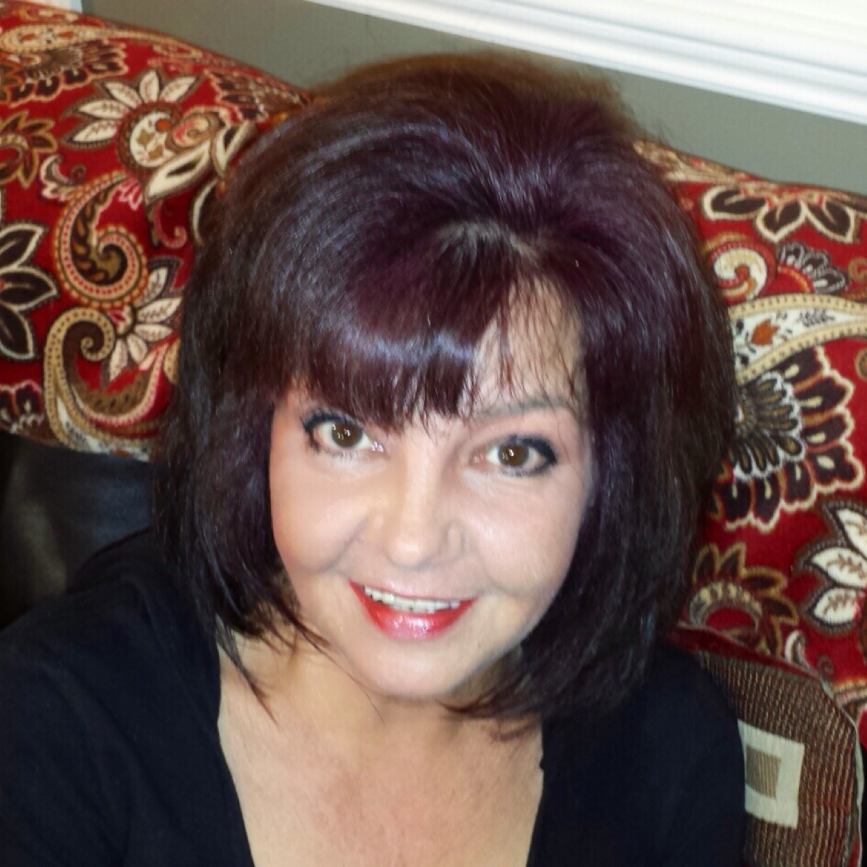 MsWest2u's profile picture. Authentic Country Music #FollowBack