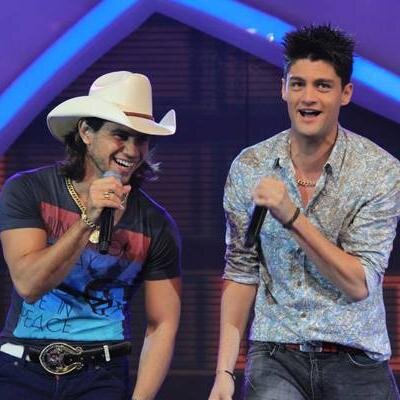 Mais que amor um sentimento que não sabemos explicar, vcs sao tudo pra mim. Amo amo amo Munhoz e Mariano