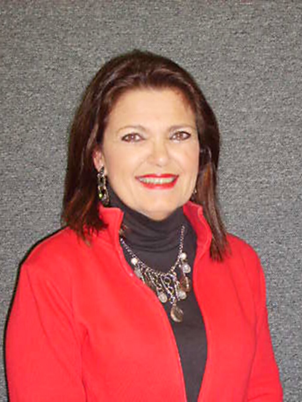 Sales/Marketing professional; love to meet new people; love to spend time with family!