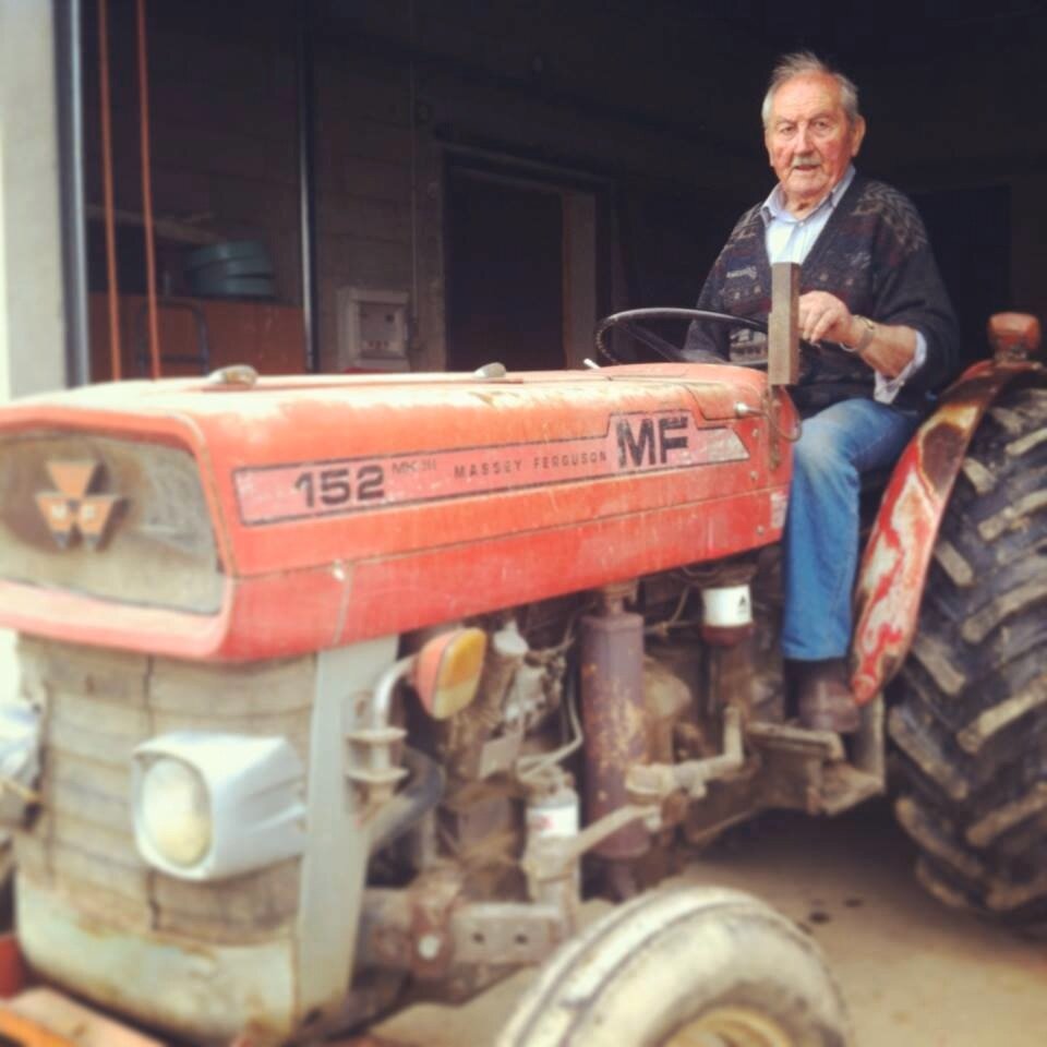 MarcheDeRaymond's profile picture. #Agriculteur de Pere En Fils Je Lance Mon Marché De Petits Produits ... +De140kilos DeFoieGrasMangé #+De25550LitresDeVinBu lemarchederaymond@gmail.com