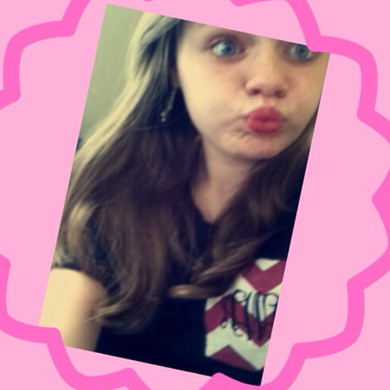 ✨Single✨, 7th grade. John 4:13. -nov.19 -MC rebel-13 years young-passion for fashion -love to sing- IG 
User omg_its_amieee