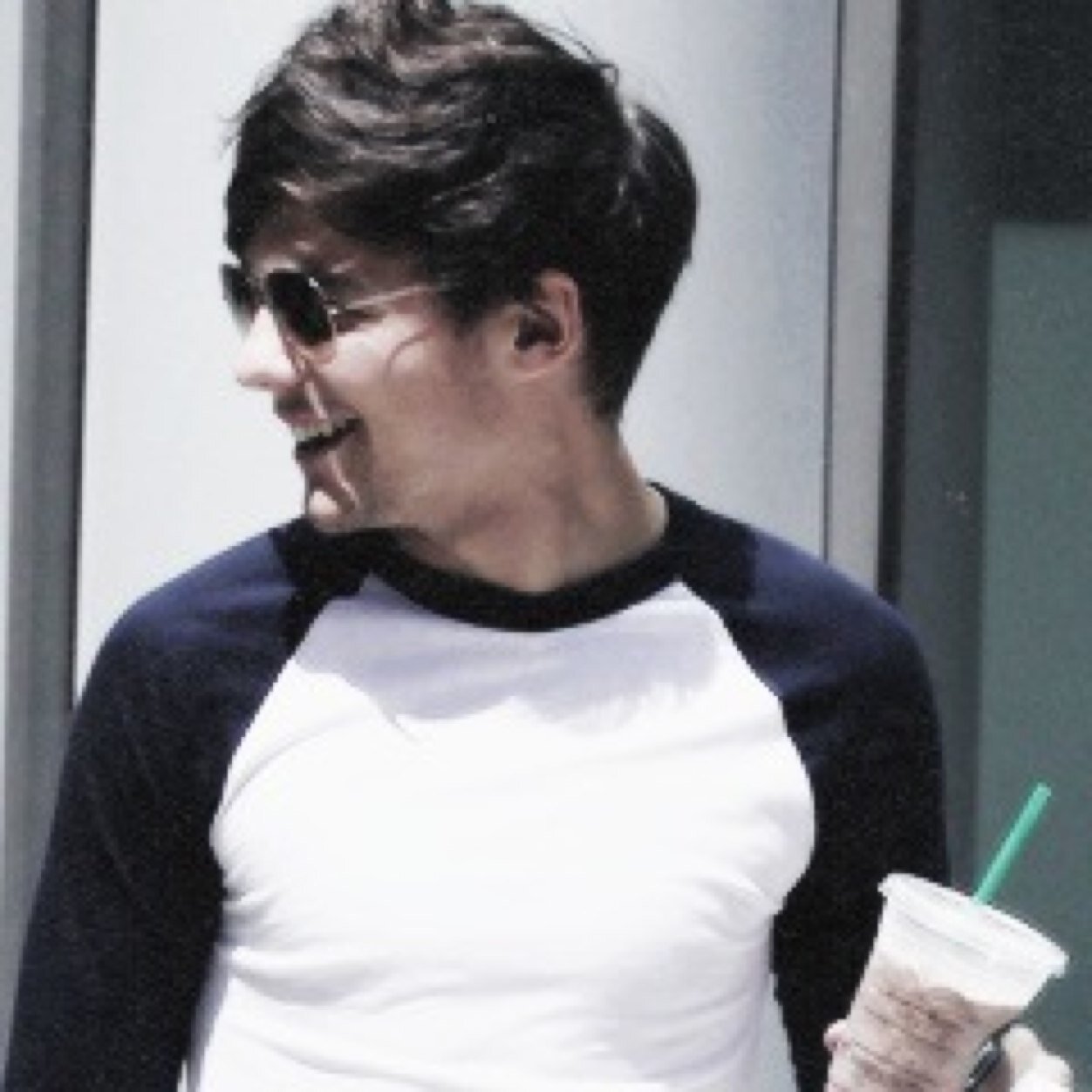 Larry sex .