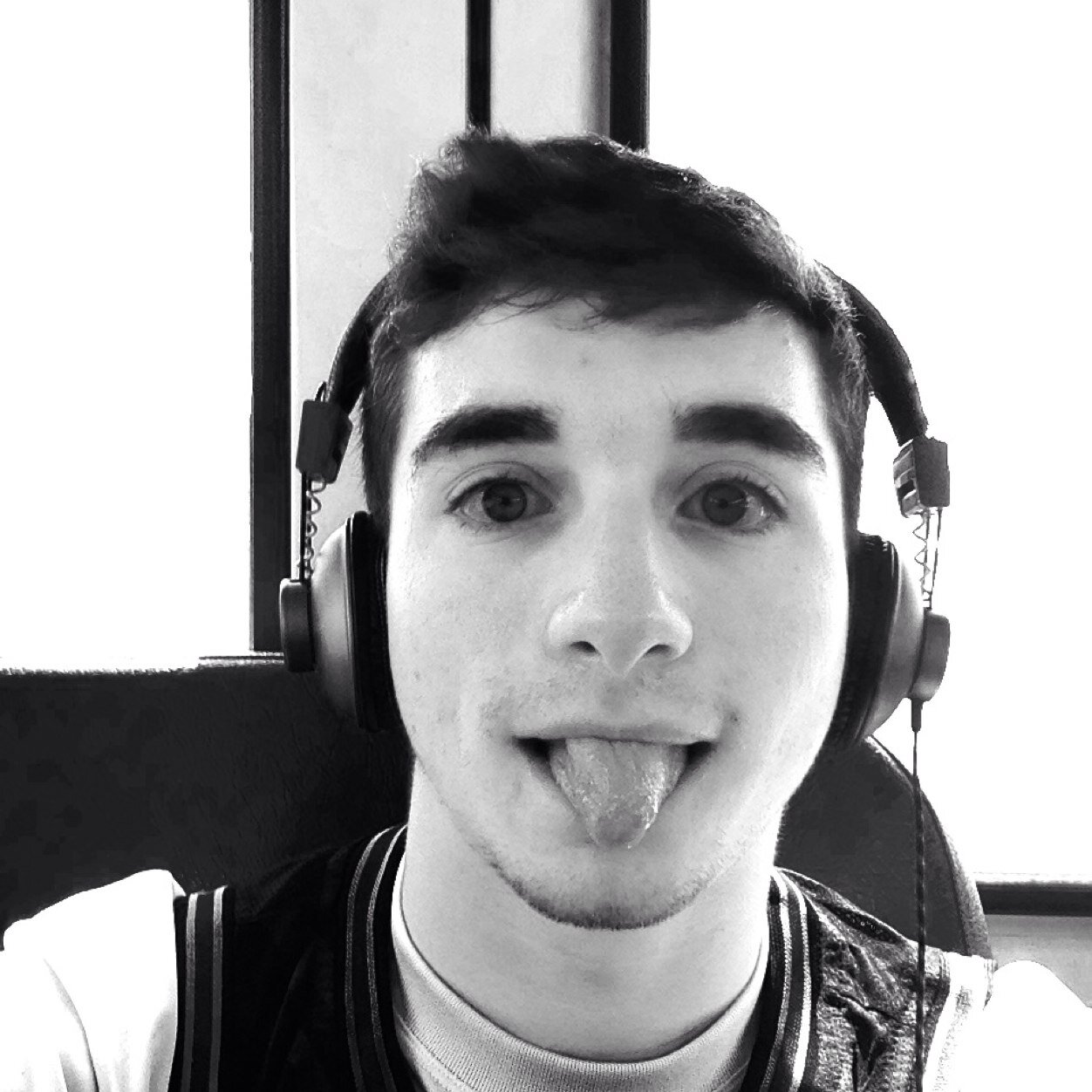 mswagrooster's profile picture. Actor/model/forced Twitter user