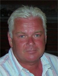 Ik ben: Vader / Echtgenoot / Broer / Vriend en pensionado.   Tweets zijn op persoonlijke titel.