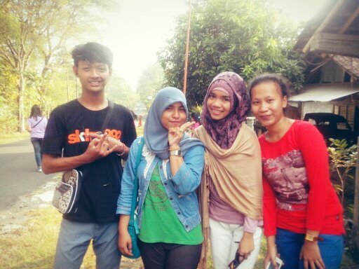 *Part of SMA Negeri 7'015*