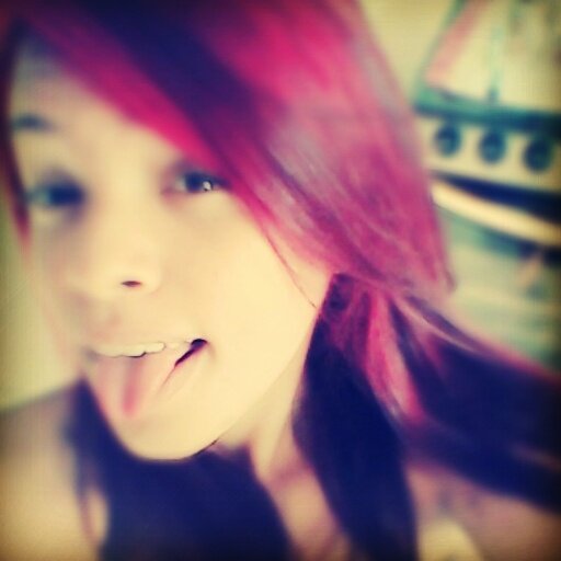 Estou cheia de me sentir vazia. | Whats 12 991467997