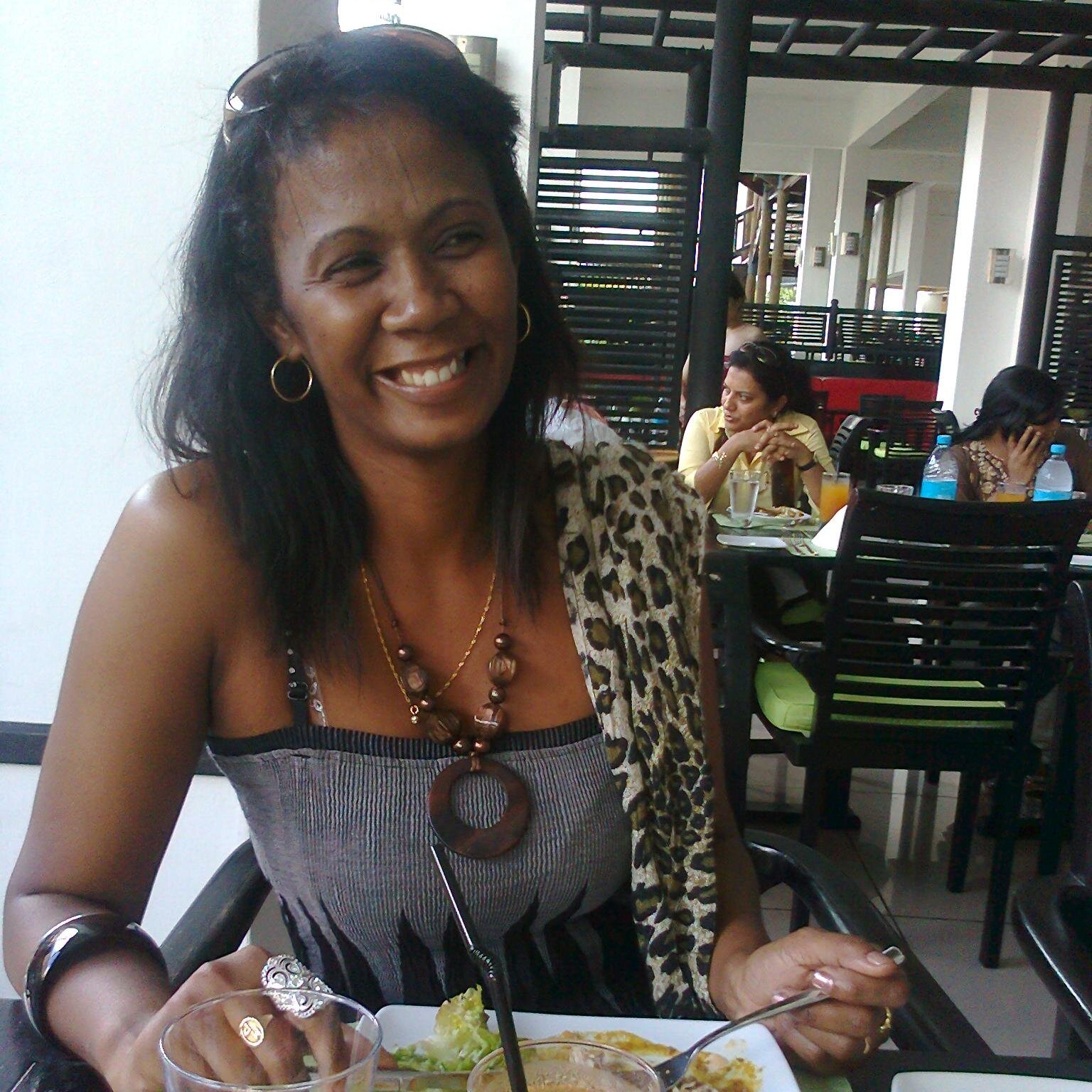 Myrna19151's profile picture. I like Motivation & Marketing Strategy plans