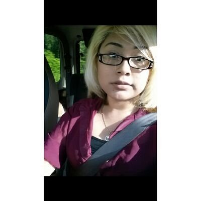 #ProudHispanic cause yes, latinas do it better. 
#Cosmetologist
#C/o2013
18. 
(un)follow for (un)follow.