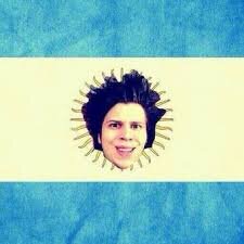 Somos un grupo de Criaturitas con Suaj ✌ Seguidores  de ElRubiusOMG.  Esparcidos por toda Latinoamerica con oficina central en Argentina. Síguenos ಠ_ಠ
