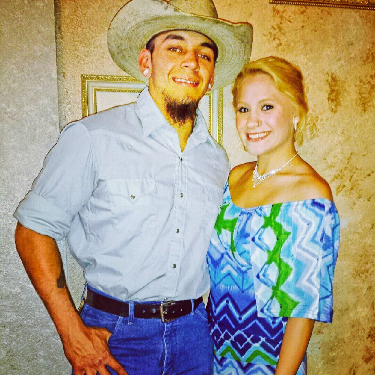 chynnagonzalez3's profile picture. country music, camo, john deere, fishing, and family