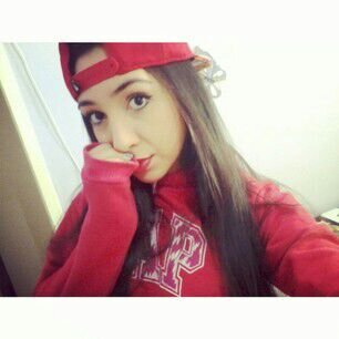 Encarnacena  Promotora Publicitaria Estudiando y Amo mi Familia...
Instagram:Maria_cas17