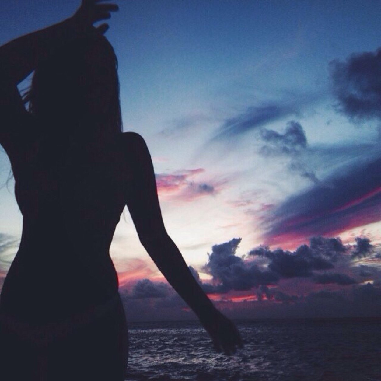 giirlthoughtss's profile picture. 19. single. lesbian. college student. loving life!