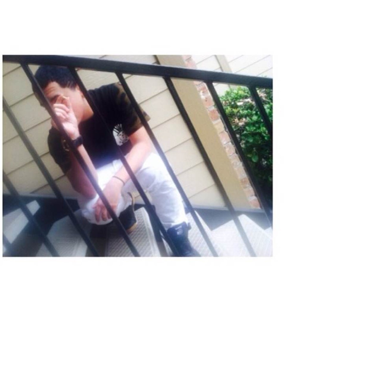 bleedindrugs's profile picture. pop that pussy while i pop this pill.