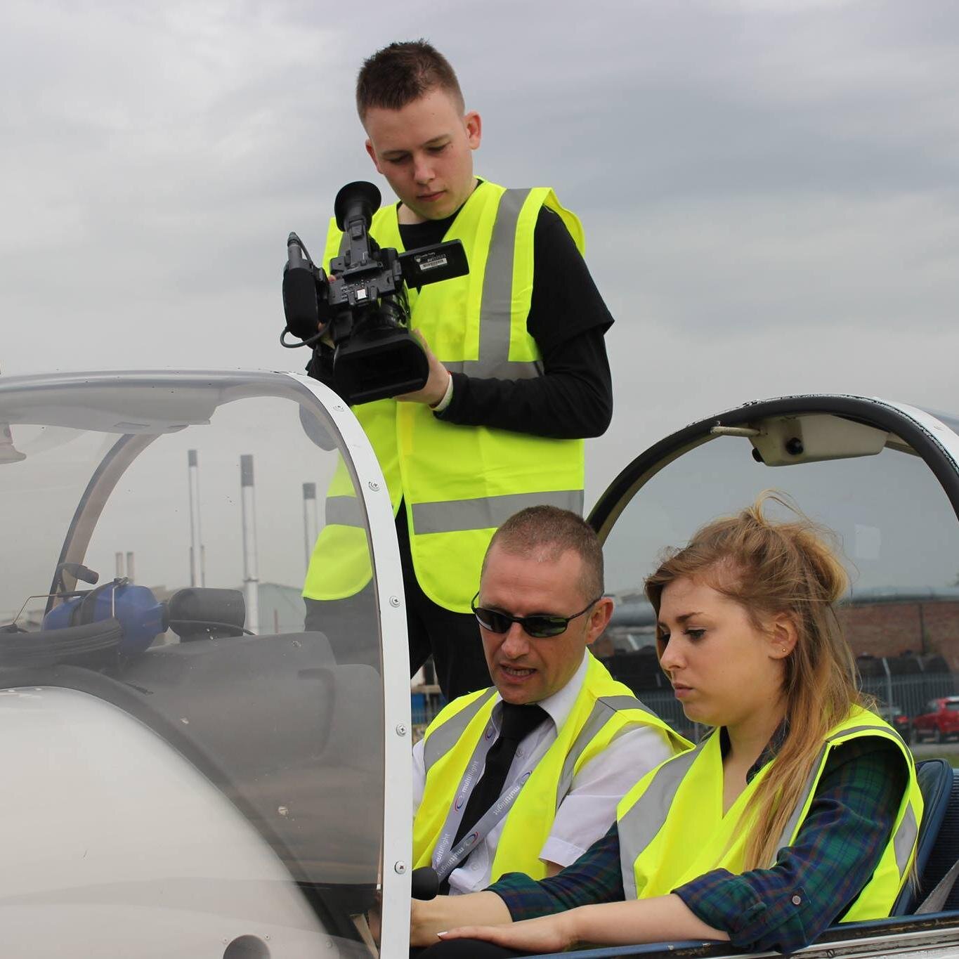 PhD Holder, Technical Demonstrator, Leeds Trinity, Camera Operator. Video Editor.

Tompollardss@gmail.com