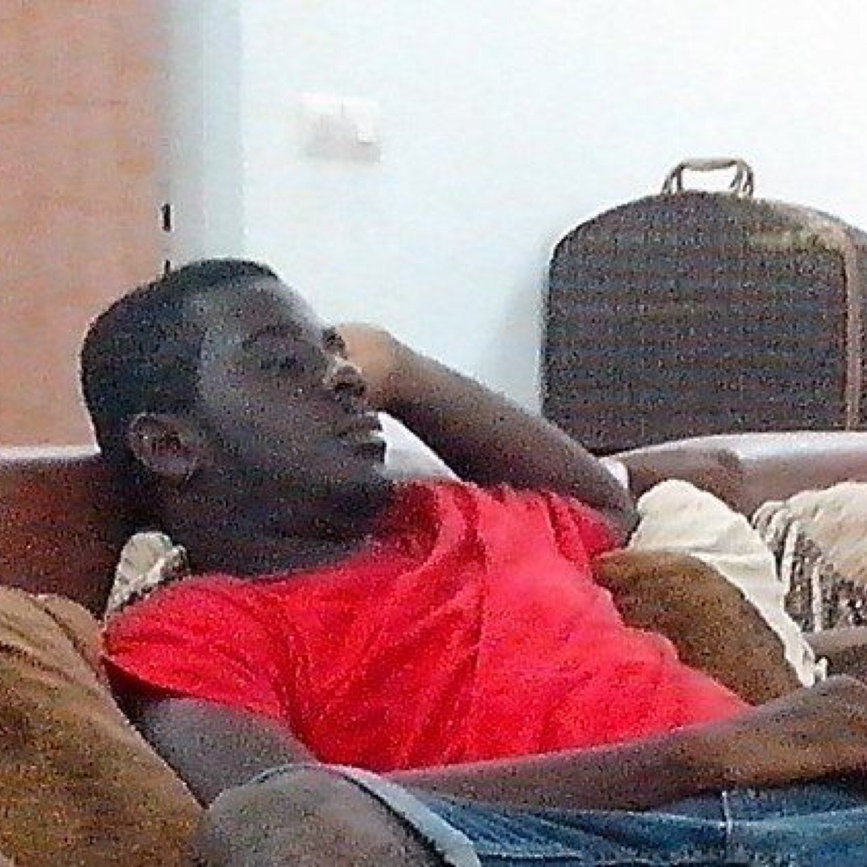 2luxAble's profile picture. weshh ceii mw dep8 le lycee juska la mode