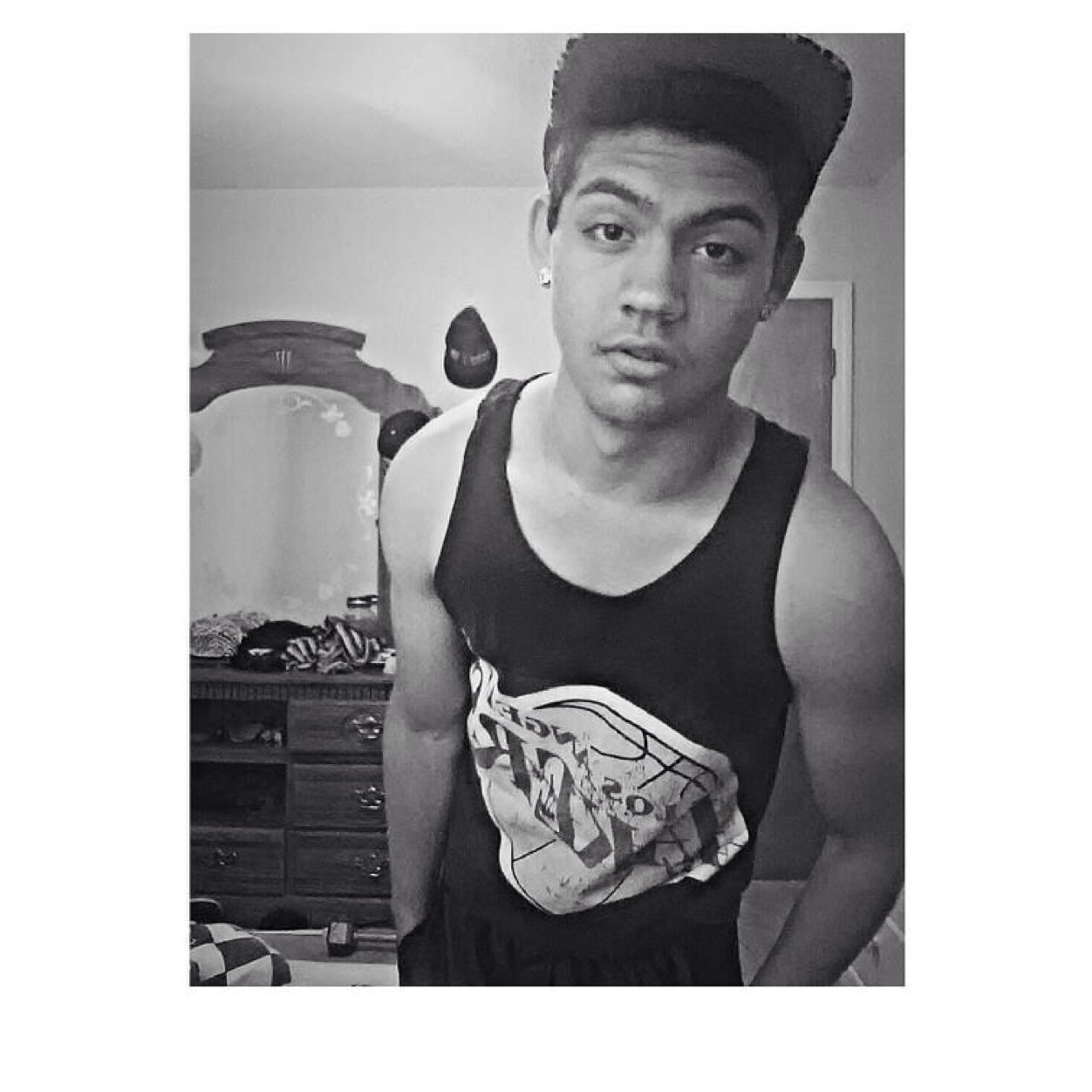 Carter will follow me today or nah
I wanna reach my goal 1k