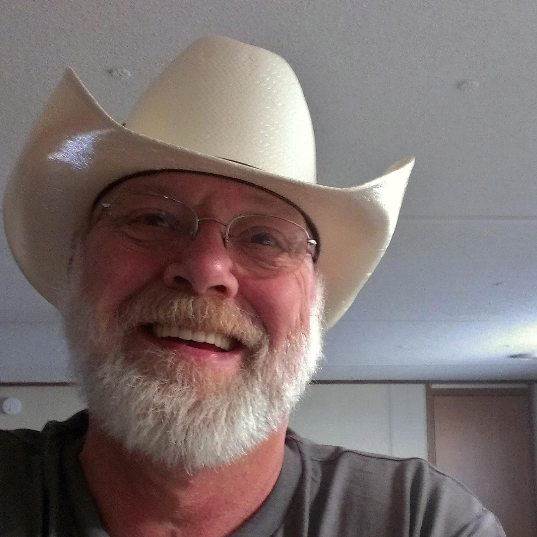 RussMiller12's profile picture. 