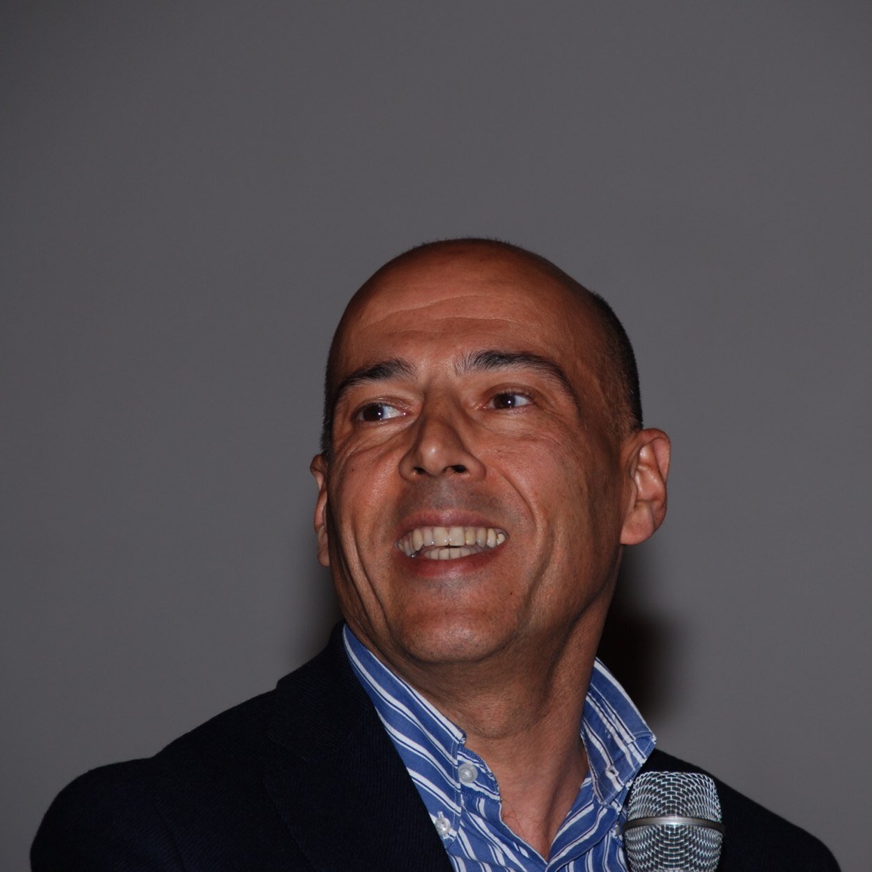 giutul's profile picture. La semplicità è la forza della vera grandezza