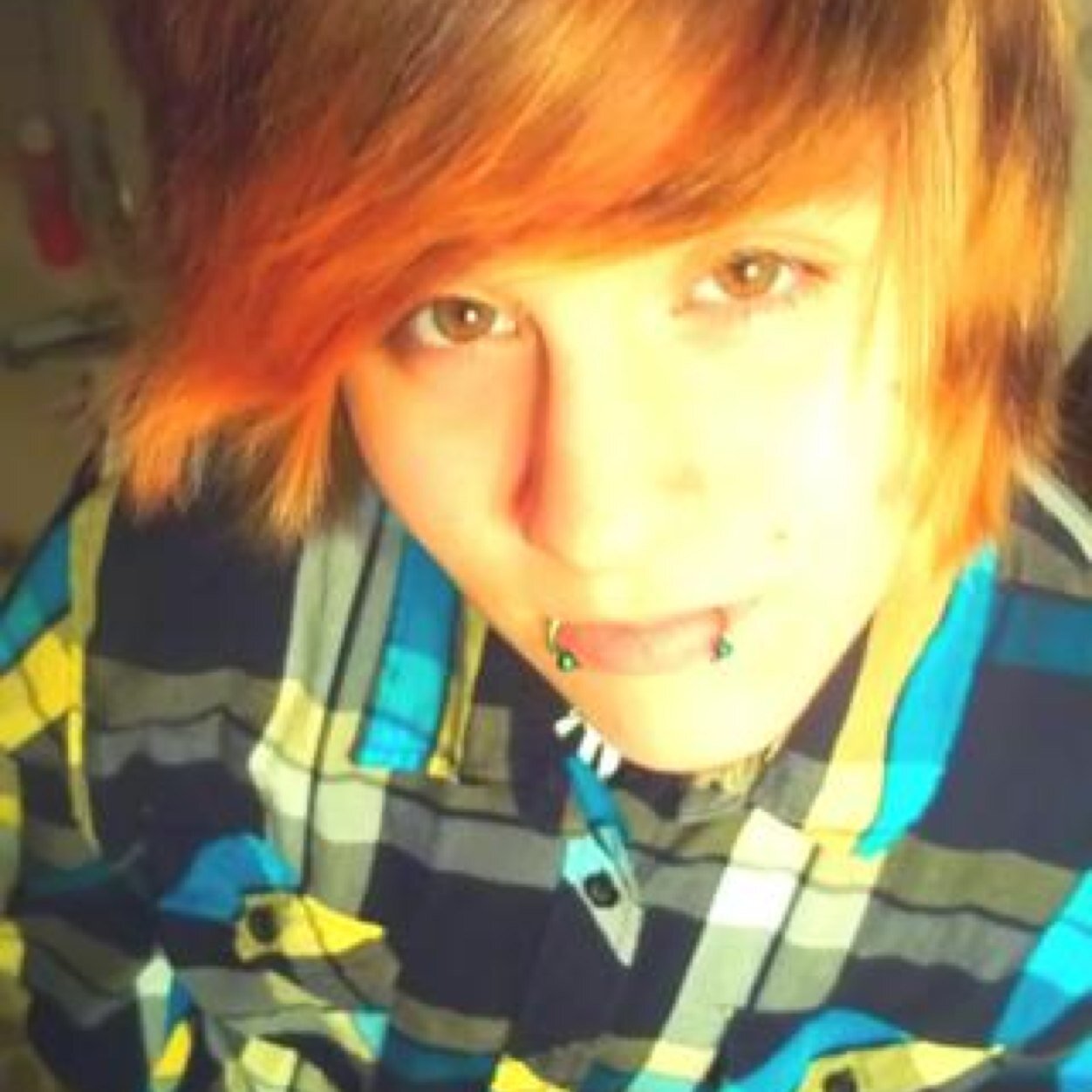 Hai, I'm Georgie but my love calls me Jory ~ baby lion ~ 16 ~ gay ~ single ~ in love with my vampire kitty