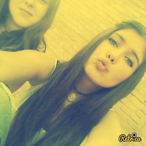15. ~22.06.99, ιяєиє ℓαgυαя∂α мαятι ♀. ♡'cambiar los puntos por comas,o que me comas y punto'. -Bendita música-. Y el Karma, joder. 'Maldito hijo de puta.'