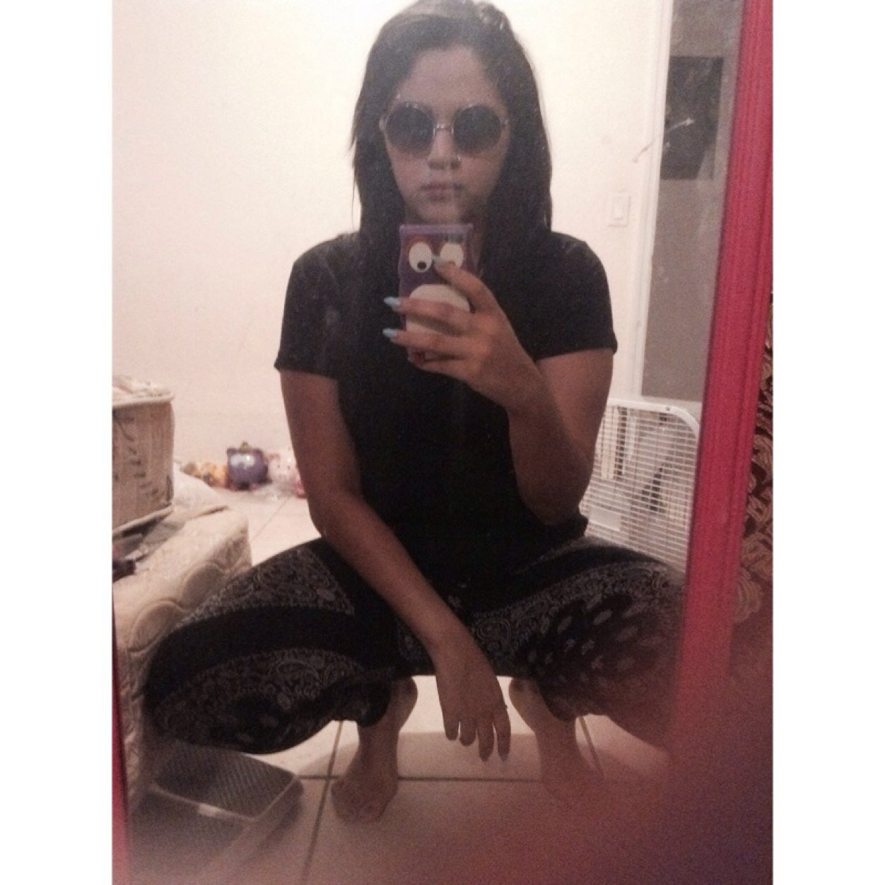 ashleyborntodie's profile picture. “Boys cry, cigarettes do kill, parents lie, boats sink and flowers die but life goes on with or without you.