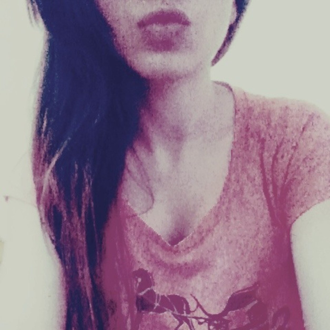 OuarabDouaa's profile picture. Seventeen. Loves books and movies. Finds beauty in everything and enjoys the little in life. I'll be sharing with you my thoughts and show you how to truly LIVE