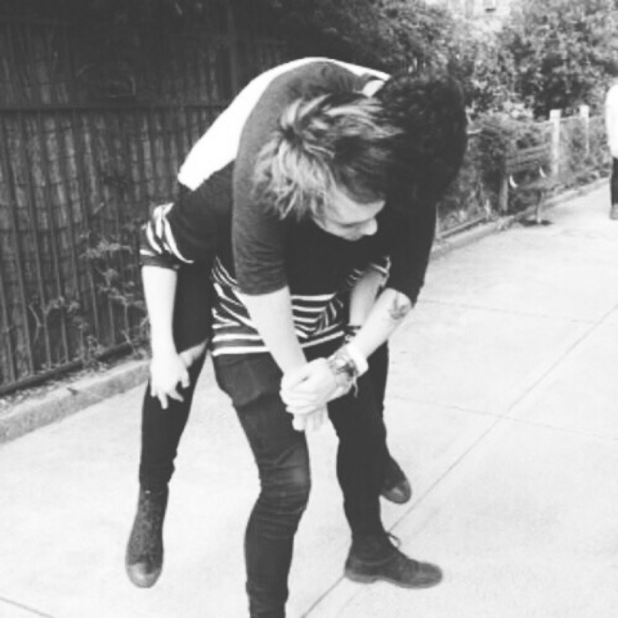 free follow from @cliffordutopia bc she loves you, duh.