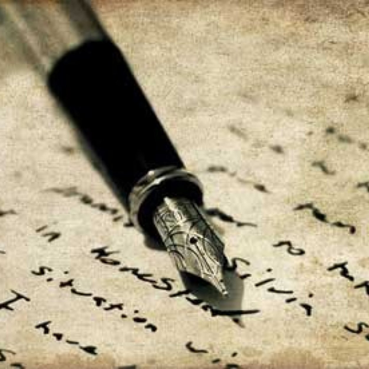 Are you a traveller❓✈️Do you l❤️ve writing❓ We are looking for travel writers, travel employees etc..✒️ Email: freeworldwidetravelbloggers@gmail.com