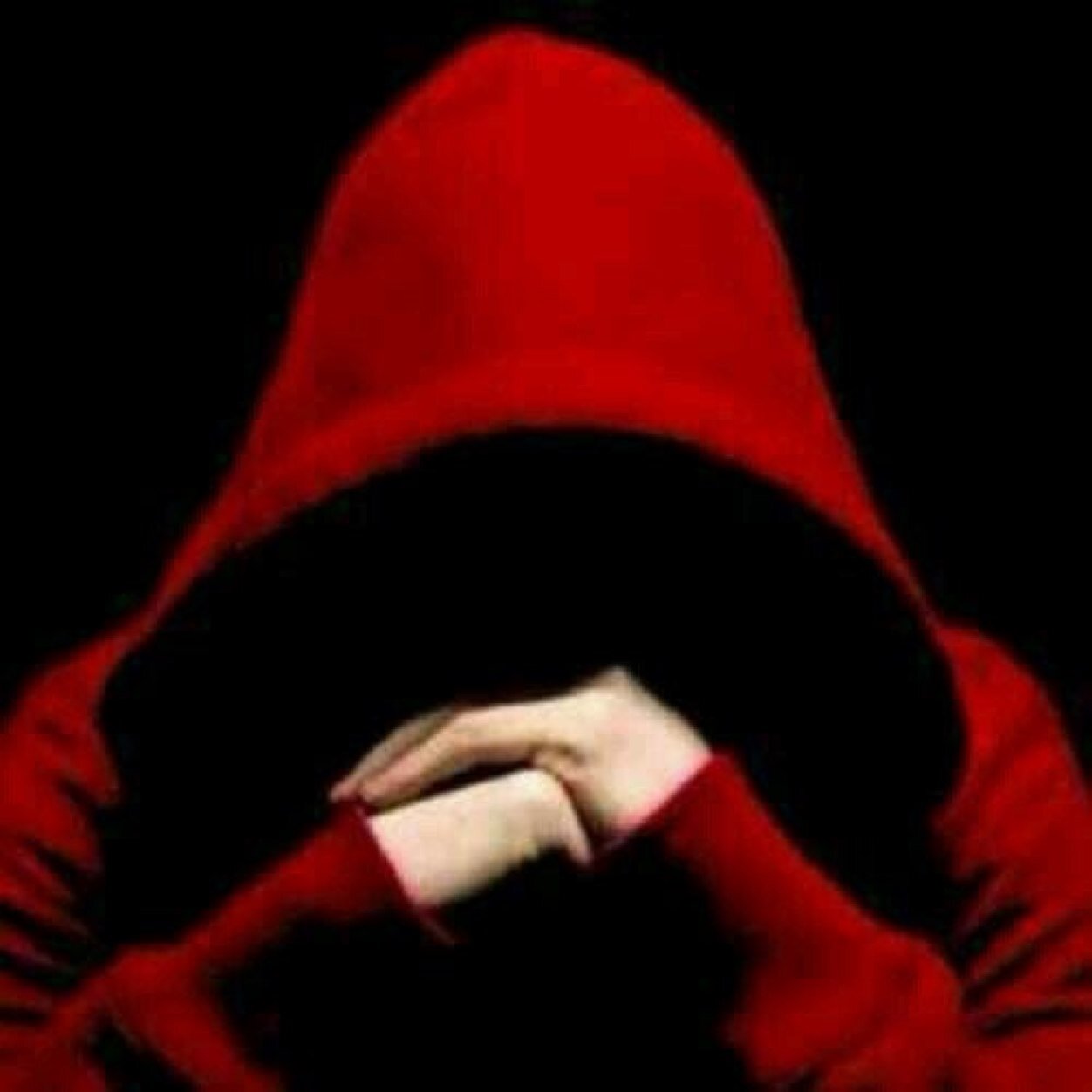 am_ksa7's profile picture. ٺدري ۇانٺ ﻣو يـﻣي ﺷنؤ احـﺴاﺴي احـﺴس اهـﻣۇﻣم الدنيأا نزلٺ على راﺴي حسابي المفضل في توتير للرياضه @almoj_alazra8