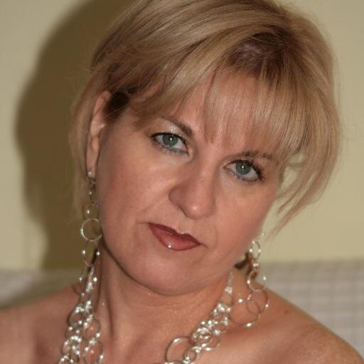 rosamariamusic's profile picture. Rosa María folk , cantante de Música Tradicional y Profesora de Canto de Salamanca.