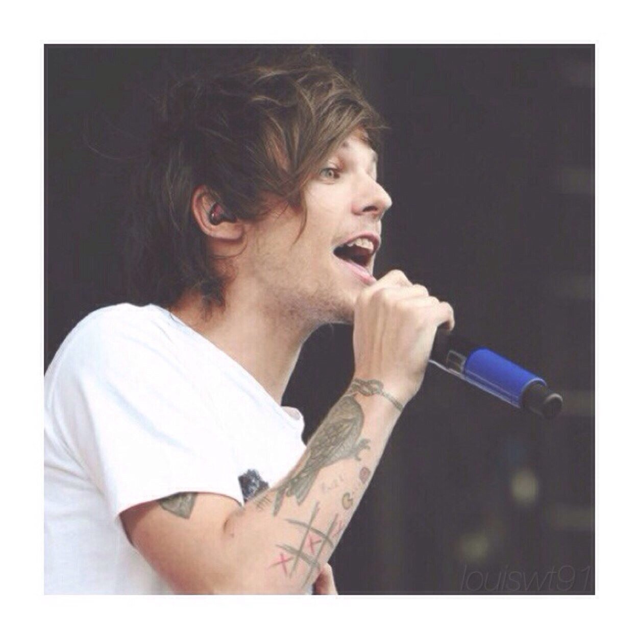 illoumining's profile picture. 